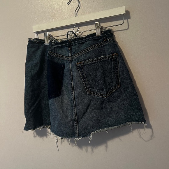 GRLFRND - ella reconstructed skirt sz 24 - Picture 3 of 3